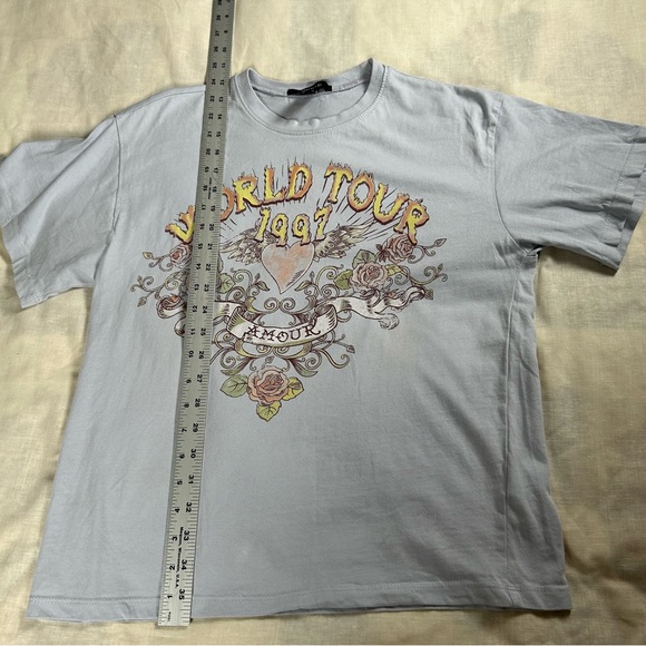 Amour World Tour 1997 Women’s Sz M cotton band T - Picture 8 of 8